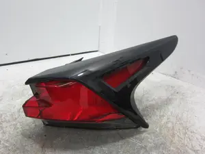 Foto de PILOTO TRASERO DERECHO LEXUS RC