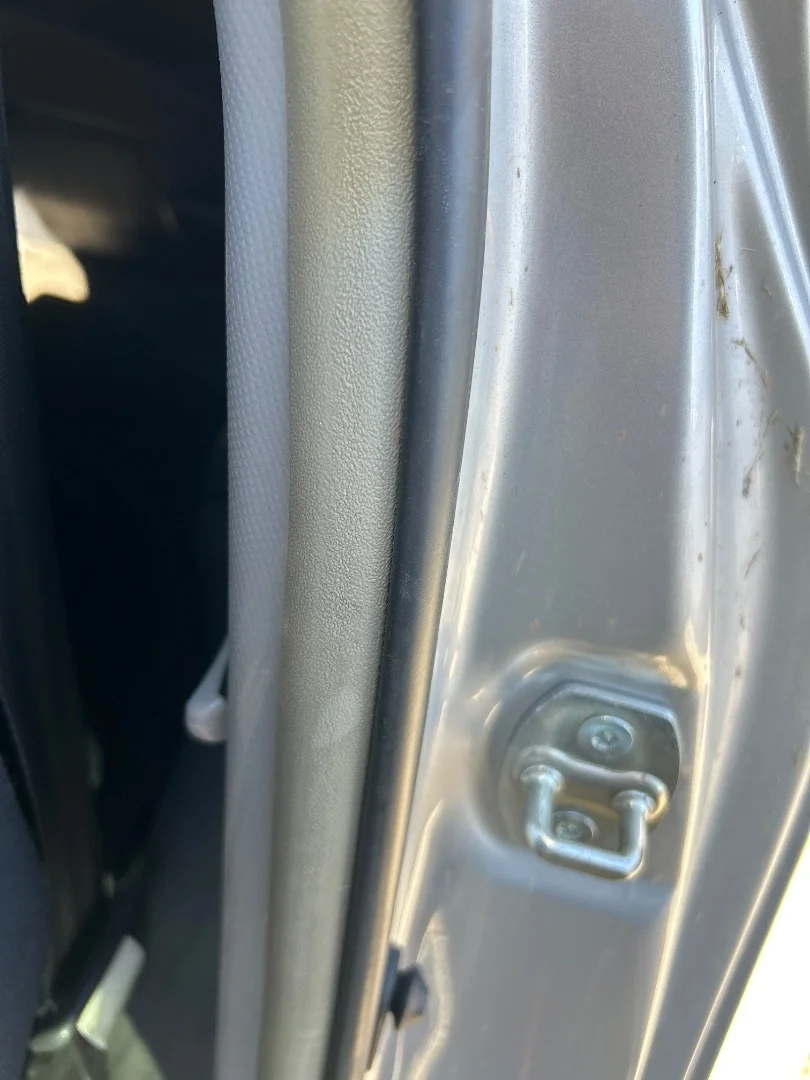 Foto de GOMAS CONTORNO PUERTA TOYOTA YARIS (KSP9/SCP9/NLP9) 1.3 16V CAT (101 CV / 74 KW) referencia 6786152010