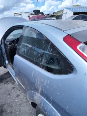 Foto de LUNA CUSTODIA TRASERA IZQUIERDA FORD FOCUS BERLINA (CAP) 1.6 TDCi CAT (90 CV / 66 KW)