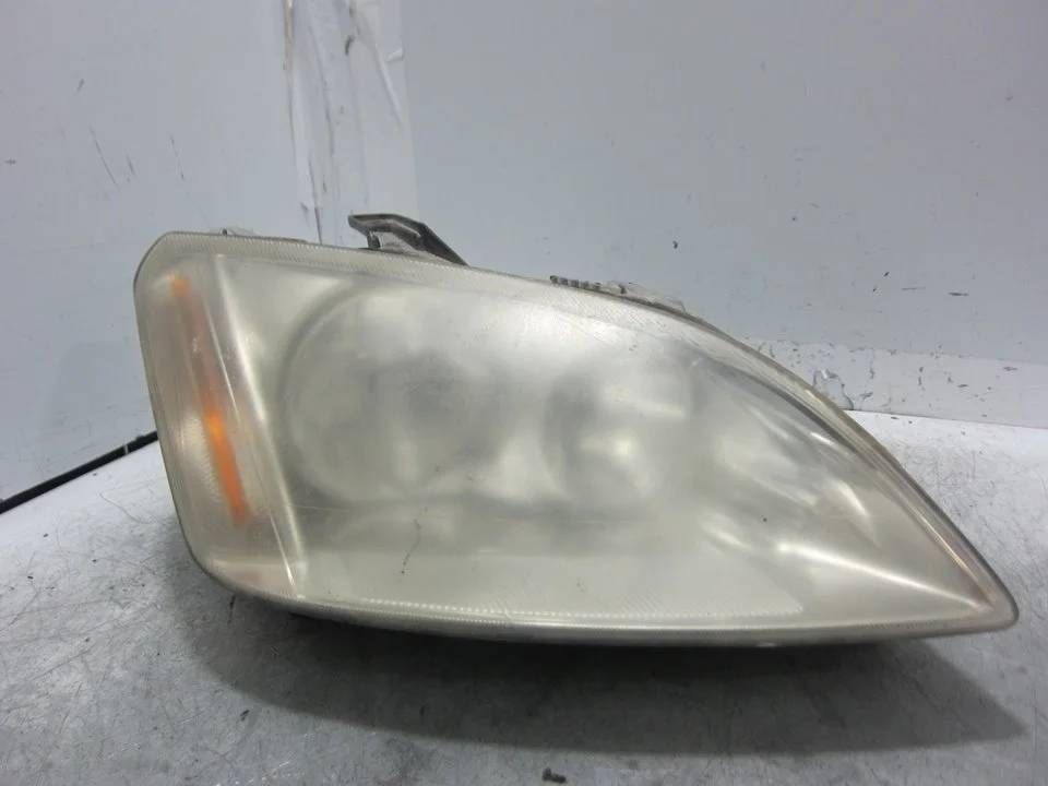 Foto de FARO DERECHO FORD FOCUS C-MAX (CAP)(2003) 1.6 TDCi CAT (109 CV / 80 KW) referencia 4311158R