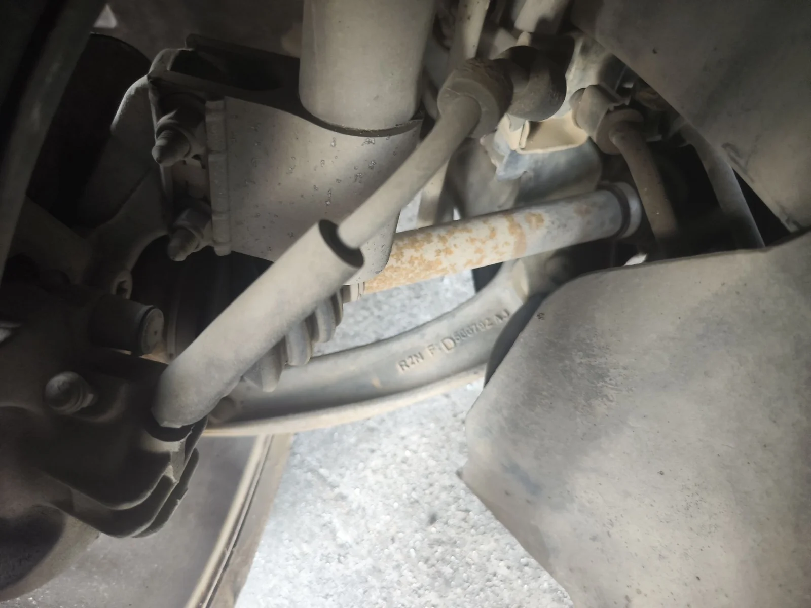 Foto de BIELETA ESTABILIZADORA DELANTERA IZQUIERDA CITROEN GRAND C4 PICASSO 1.6 16V HDi FAP (109 CV / 80 KW) referencia 1614281180