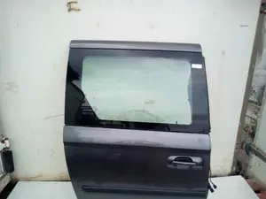 Foto de PUERTA LATERAL CORREDERA DERECHA CHRYSLER VOYAGER (RG) 2.8 CRD CAT (150 CV / 110 KW) foto 4