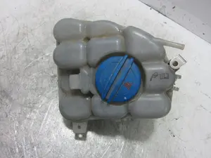 Foto de DEPOSITO EXPANSION PORSCHE CAYENNE (TIPO 92A) referencia 7P0121407B foto 1