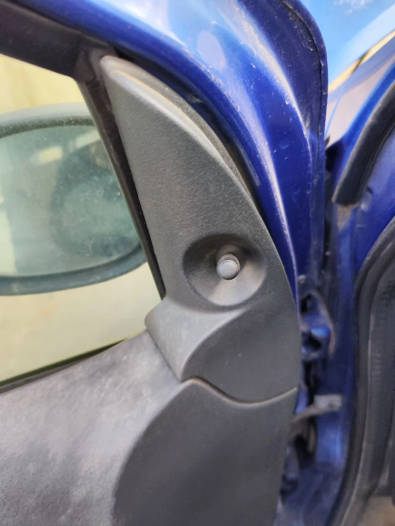 Foto de RETROVISOR IZQUIERDO CITROEN C2 1.1 (60 CV / 44 KW)