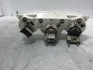Foto de MANDO CALEFACCION / AIRE ACONDICIONADO FORD TOURNEO CONNECT (TC7) 1.8 TDCi CAT (90 CV / 66 KW) referencia 4T1618C419AA foto 3