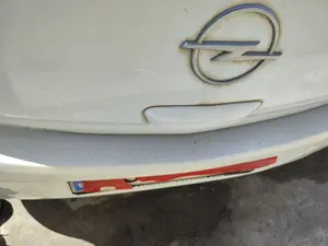 Foto de REFUERZO PARAGOLPES TRASERO OPEL CORSA D 1.3 16V CDTI (75 CV / 55 KW)