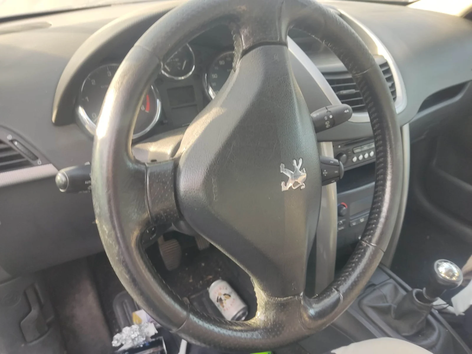 Foto de AIRBAG DELANTERO IZQUIERDO PEUGEOT 207 1.6 HDi FAP CAT (9HZ / DV6TED4) (109 CV / 80 KW)
