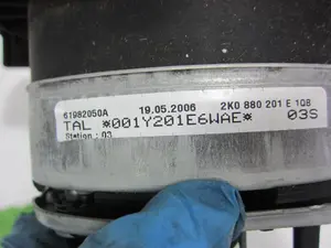 Foto de AIRBAG DELANTERO IZQUIERDO VOLKSWAGEN CADDY (2K)(02.2004) 1.9 TDI (105 CV / 77 KW) referencia 61982050A foto 4