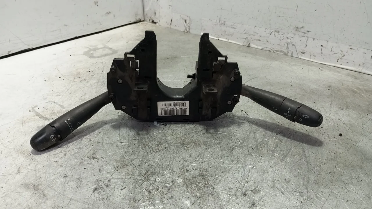 Foto de MANDO MULTIFUNCION CITROEN GRAND C4 PICASSO 1.8 (125 CV / 92 KW) referencia 96644965XT