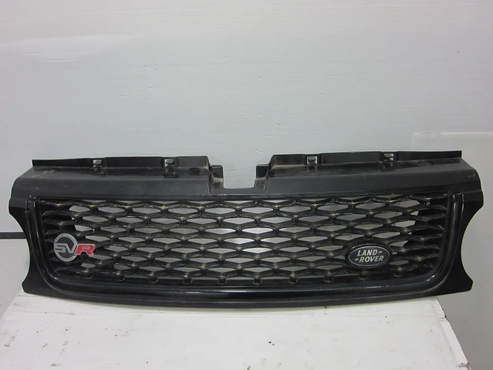 Foto de REJILLA DELANTERA LAND ROVER RANGE ROVER SPORT 2.7 Td V6 CAT (190 CV / 140 KW) referencia J8A2-8C436