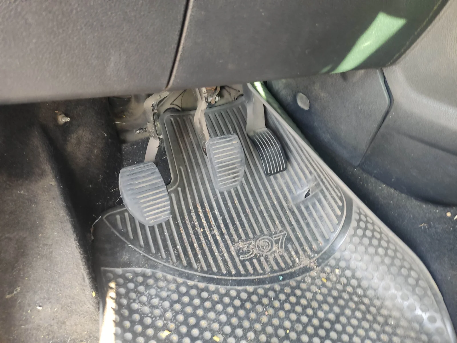Foto de PEDAL FRENO PEUGEOT PARTNER TEPEE 1.6 16V HDi CAT (9HT / DV6BTED4) (75 CV / 55 KW) referencia 4501AA