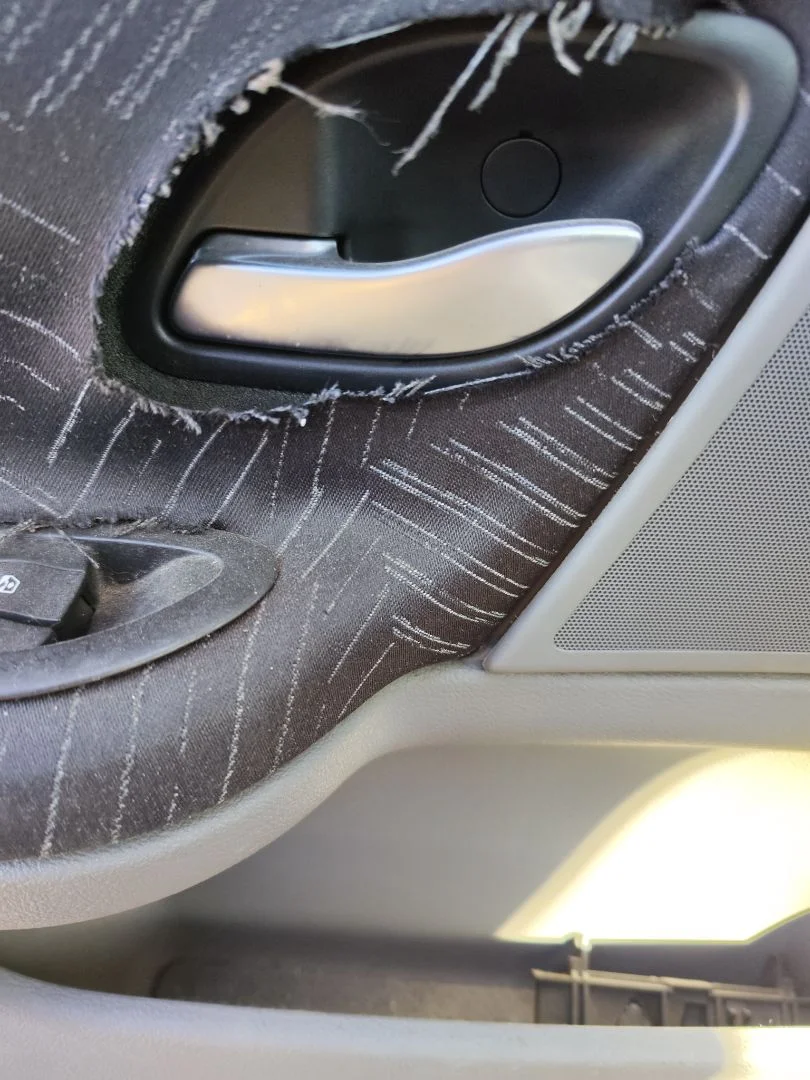 Foto de MANETA INTERIOR TRASERA IZQUIERDA RENAULT LAGUNA II (BG0) 1.8 CAT (120 CV / 88 KW)