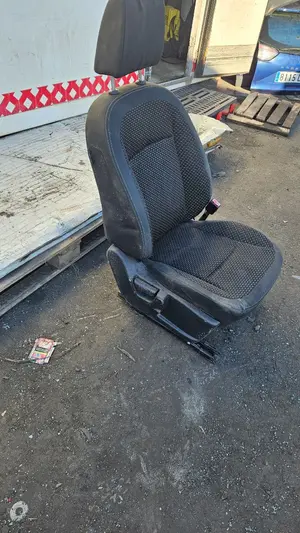 Foto de ASIENTO DELANTERO DERECHO NISSAN QASHQAI (J10) 2.0 16V CAT (141 CV / 104 KW) foto 3