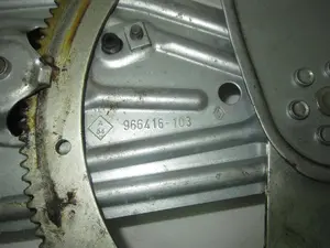 Foto de ELEVALUNAS DELANTERO DERECHO RENAULT MEGANE III BERLINA 5P 1.2 TCE (132 CV / 97 KW) referencia 807301396R foto 5