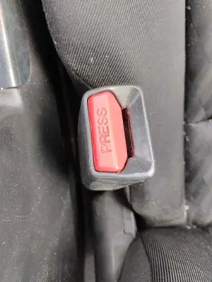 Foto de ENGANCHE CINTURON DELANTERO DERECHO HONDA ACCORD BERLINA (CL/CN) 2.0 VTEC CAT (155 CV / 114 KW)