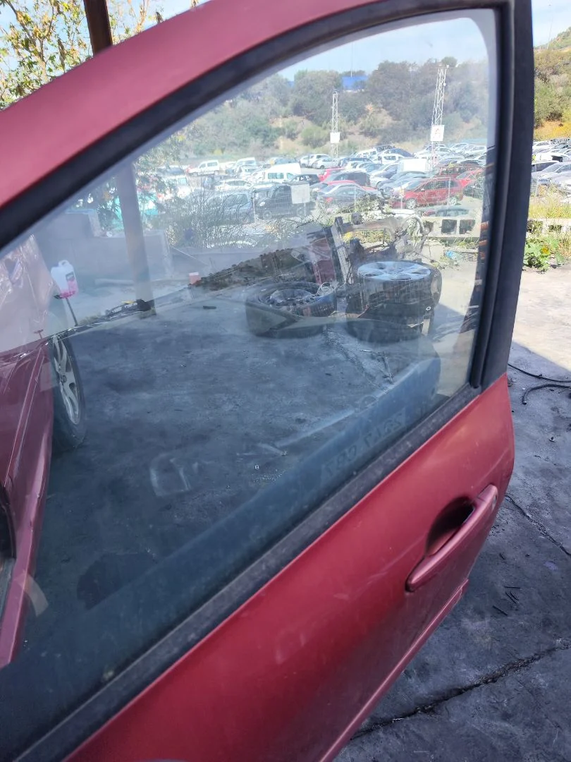 Foto de LUNA DELANTERA IZQUIERDA PEUGEOT 307 (S1)(04.2001) 1.6 16V CAT (109 CV / 80 KW) referencia 9201G0