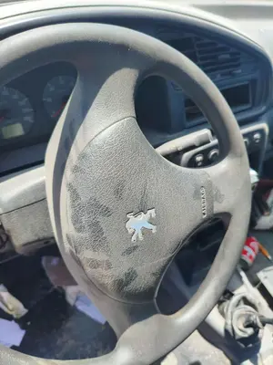 Foto de AIRBAG DELANTERO IZQUIERDO PEUGEOT PARTNER (S1)(07.1996) 1.9 Diesel (69 CV / 51 KW)