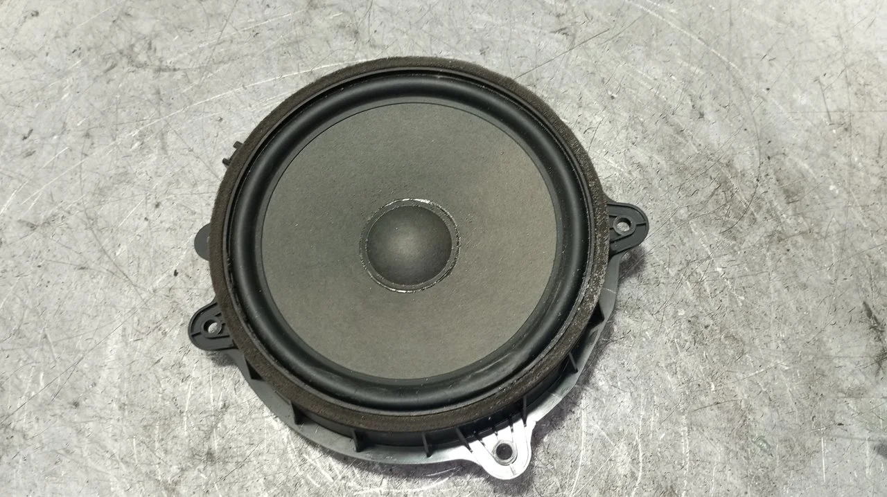 Foto de NO IDENTIFICADO TESLA MODEL 3 eléctrico 258 kW (cont. 153 kW) (350 CV / 258 KW) referencia 1079744-00-E