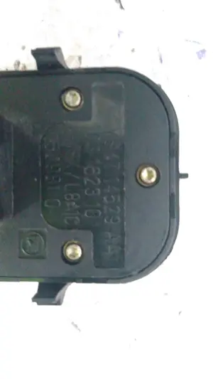 Foto de MANDO ELEVALUNAS DELANTERO IZQUIERDO FORD FOCUS BERLINA (CAK) 1.8 16V CAT (116 CV / 85 KW) referencia YS4T14529AA foto 3