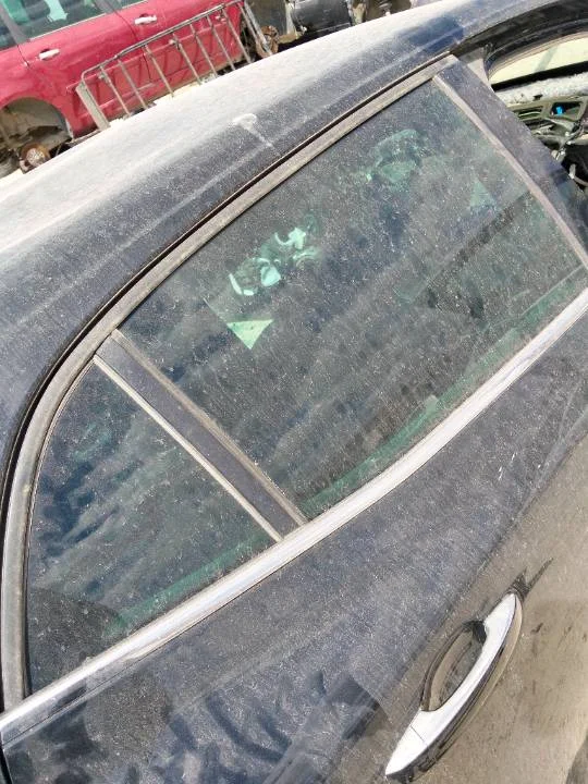 Foto de LUNA TRASERA DERECHA RENAULT MEGANE IV BERLINA 5P