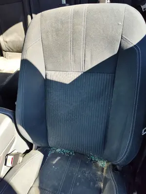 Foto de ASIENTO DELANTERO IZQUIERDO FORD C-MAX (CB7) 1.6 TDCi CAT (116 CV / 85 KW) foto 3