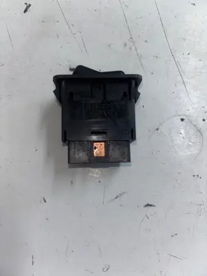 Foto de INTERRUPTOR MITSUBISHI MONTERO (V20/V40) referencia 1X050