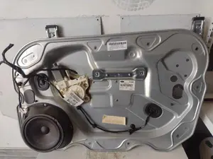 Foto de ELEVALUNAS DELANTERO DERECHO FORD FOCUS BERLINA (CAP) 1.6 16V CAT (101 CV / 74 KW) referencia 984697126