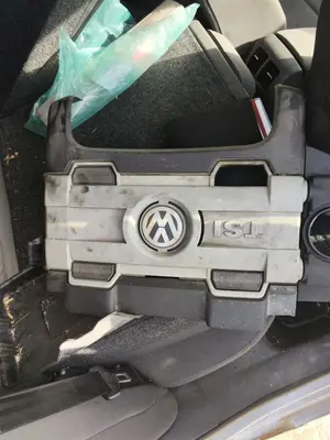 Foto de TAPA MOTOR VOLKSWAGEN GOLF V (1K1)(10.2003) 1.4 16V TSI (170 CV / 125 KW)