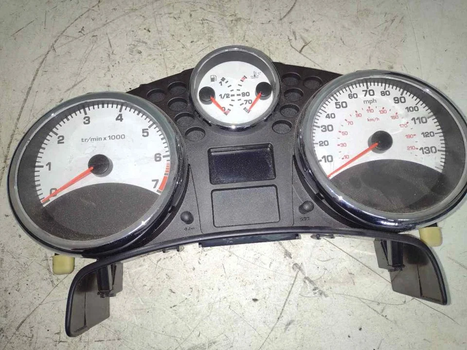 Foto de CUADRO INSTRUMENTOS PEUGEOT 207 CC CABRIO-COUPÉ 1.6 16V (120 CV / 88 KW) referencia A2C53065547