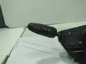 Foto de MANDO MULTIFUNCION OPEL CORSA D 1.3 16V CDTI CAT (Z 13 DTH / L4I) (90 CV / 66 KW) referencia 12274700 foto 7