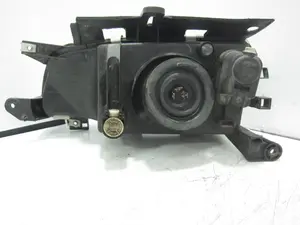 Foto de FARO DERECHO PEUGEOT PARTNER (S2) referencia 5501126R foto 4