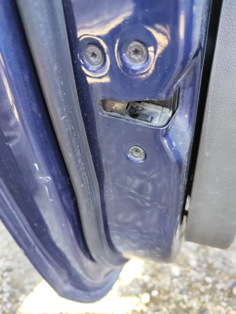 Foto de CERRADURA PUERTA DELANTERA IZQUIERDA FORD FOCUS CABRIO (CA5) 2.0 TDCi CAT (136 CV / 100 KW)