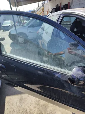 Foto de LUNA DELANTERA DERECHA PEUGEOT 206 1.4  (75 CV / 55 KW) referencia 9202Q8