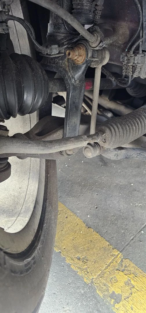 Foto de BRAZO SUSPENSION DELANTERO DERECHO MERCEDES-BENZ CLASE R (BM 251) 3.0 CDI CAT (224 CV / 165 KW) referencia A2513302007
