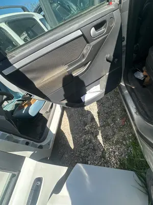 Foto de GUARNECIDO PUERTA TRASERA DERECHA OPEL MERIVA 1.6 16V (101 CV / 74 KW) referencia 13123585