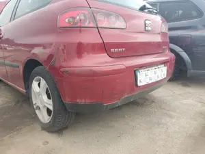 Foto de PARAGOLPES TRASERO SEAT IBIZA (6L1) 1.9 TDI (101 CV / 74 KW) foto 3