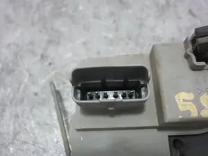 Foto de CERRADURA PUERTA DELANTERA DERECHA PEUGEOT 206 1.6 16V CAT (109 CV / 80 KW) referencia 9136J1 foto 4