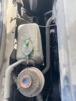 Foto de DEPOSITO EXPANSION SUZUKI GRAND VITARA (JB/JT) 2.0 16V CAT (140 CV / 103 KW) referencia 17931-65J00-000
