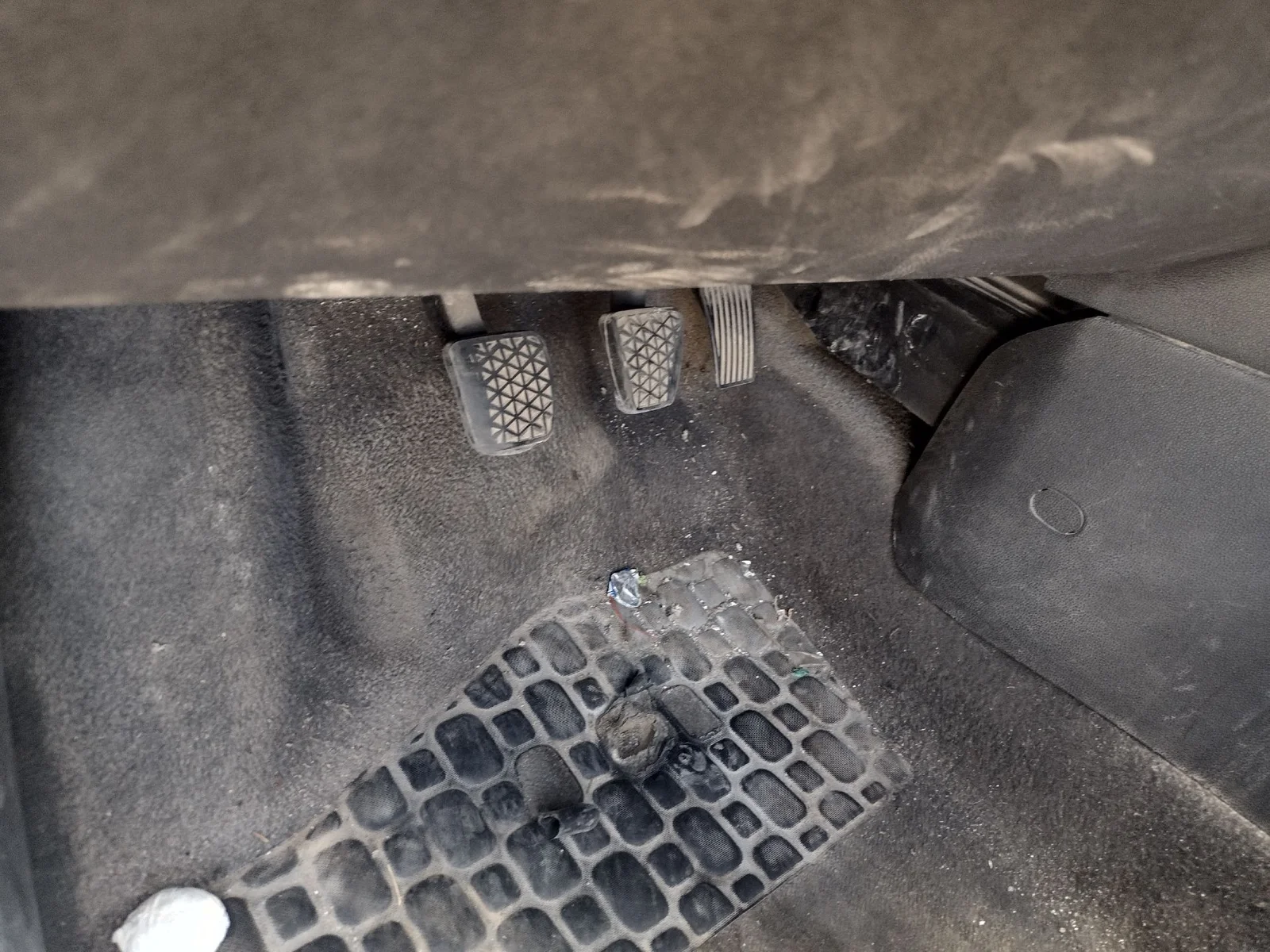 Foto de PEDAL EMBRAGUE OPEL ASTRA H BERLINA 1.6 16V (105 CV / 77 KW)