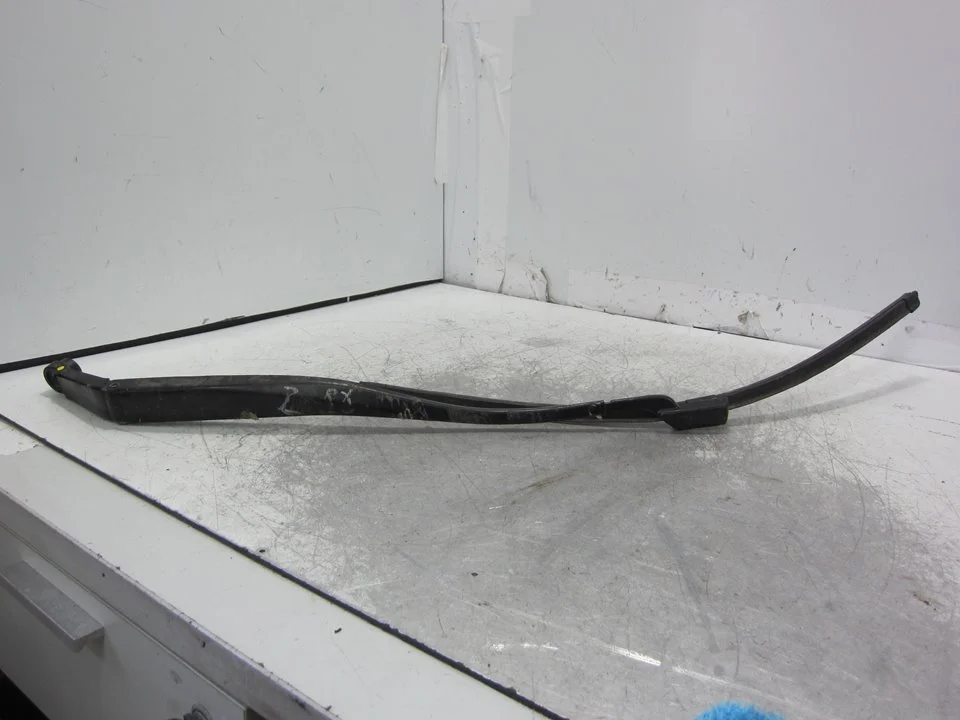 Foto de BRAZO LIMPIA DELANTERO IZQUIERDO LEXUS RX (AGL20) referencia W000063274