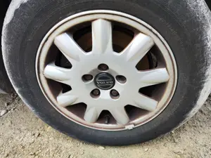 Foto de LLANTA VOLVO S80 BERLINA 2.4 CAT (170 CV / 125 KW) referencia 9491784 foto 3