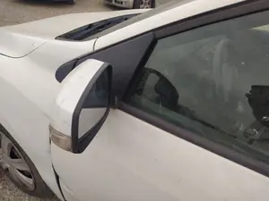 Foto de RETROVISOR IZQUIERDO RENAULT MEGANE III BERLINA 5P 1.5 dCi Diesel CAT (86 CV / 63 KW)