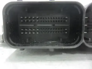 Foto de CENTRALITA MOTOR UCE KIA CERATO (LD) 1.6 CAT (105 CV / 77 KW) referencia 391032A110 foto 5