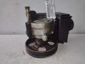 Foto de BOMBA DIRECCION CITROEN XSARA PICASSO 2.0 HDi CAT (RHY / DW10TD) (90 CV / 66 KW) referencia 9636320580 foto 3