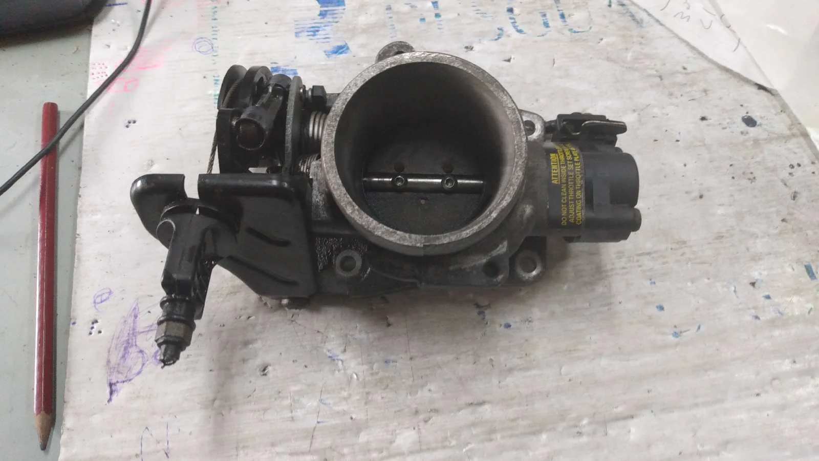 Foto de CAJA MARIPOSA FORD ESCORT BERL./TURNIER 1.8 Diesel CAT (58 CV / 43 KW) referencia 958F9677AB