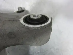 Foto de BRAZO SUSPENSION INFERIOR TRASERO IZQUIERDO PORSCHE MACAN (95BA) referencia 8R0505311F foto 5