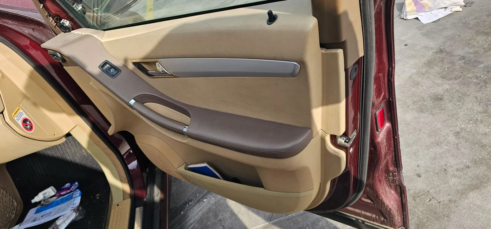 Foto de GUARNECIDO PUERTA DELANTERA DERECHA MERCEDES-BENZ CLASE R (BM 251) 3.0 CDI CAT (224 CV / 165 KW) referencia A2517200470 9D84