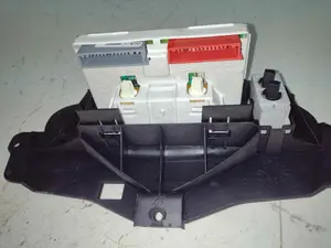 Foto de PANTALLA MULTIFUNCION RENAULT MEGANE I FASE 2 GRANDTOUR (KA...) referencia 7700432434 foto 4