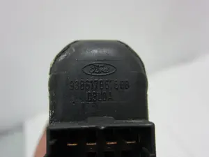 Foto de MANDO RETROVISOR FORD FOCUS BERLINA (CAK) 1.8 16V CAT (116 CV / 85 KW) referencia 93B617B676BB foto 3