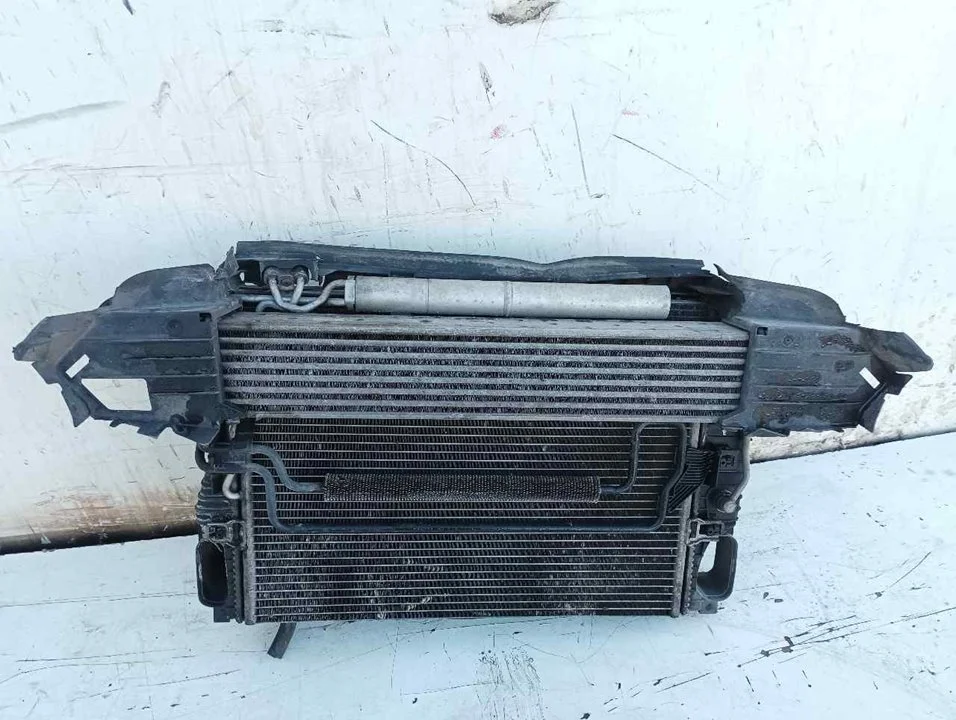 Foto de INTERCOOLER MERCEDES-BENZ CLS (BM 219) 3.0 CDI CAT (224 CV / 165 KW) referencia A2115002602